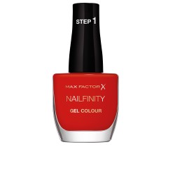 NAILFINITY 420-spotlight on her