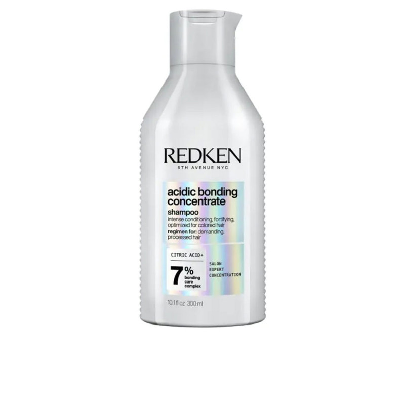 Le shampoing sans sulfate ACIDIC COLOR GLOSS sublime l'éclat de votre couleur 300 ml