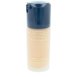 Fond de teint propulsé STUDIO RADIANCE SERUM NC20 30 ml
